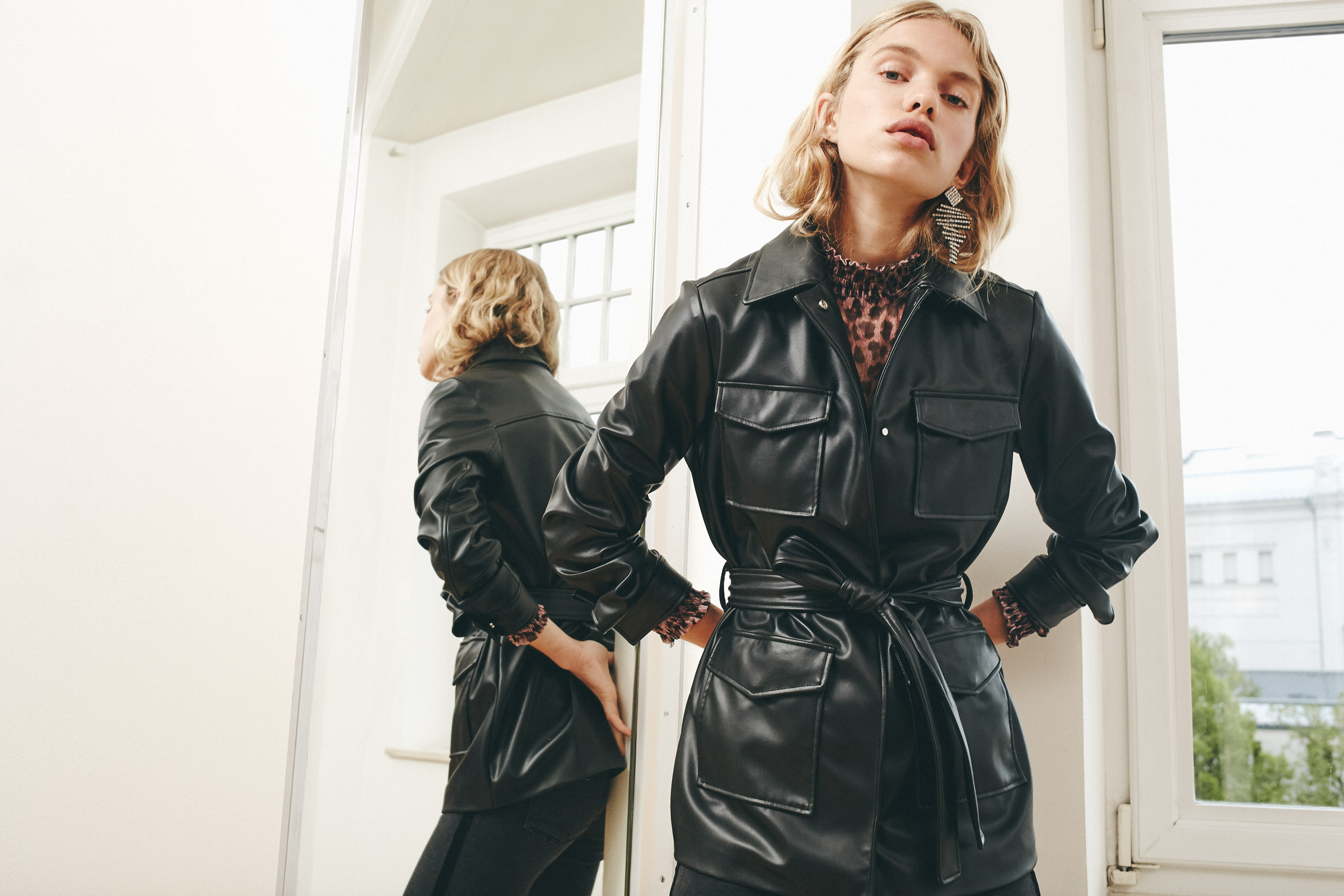 fashion campaign for SET with model Sabine Glud, shot by Modefotograf Johannes Graf